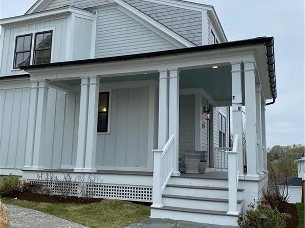 15 Castle St #7, East Greenwich, RI 02818