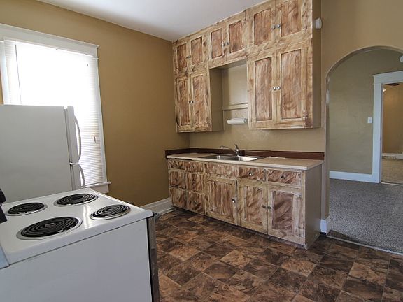 2nd image of 360 Basalt St #E