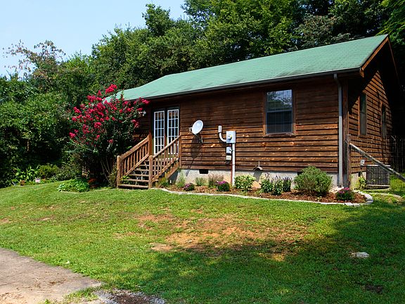 3rd image of 6811 Martha Ave