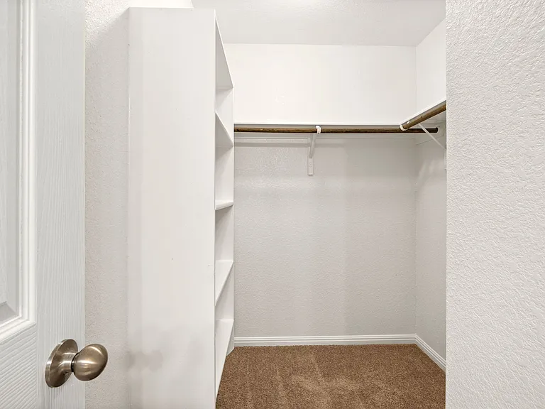 1156 Autumn Heather Dr — Photo 28