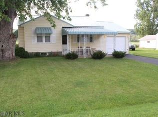 175 Grazierville Rd, Tyrone, PA 16686