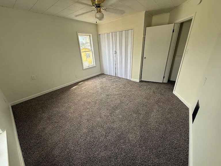 513 Catherine St — Photo 6