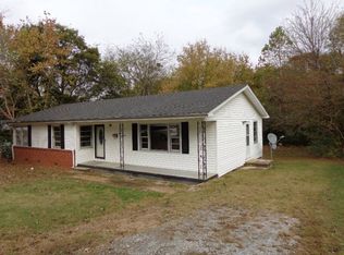 713 Williams St, Paris, TN 38242