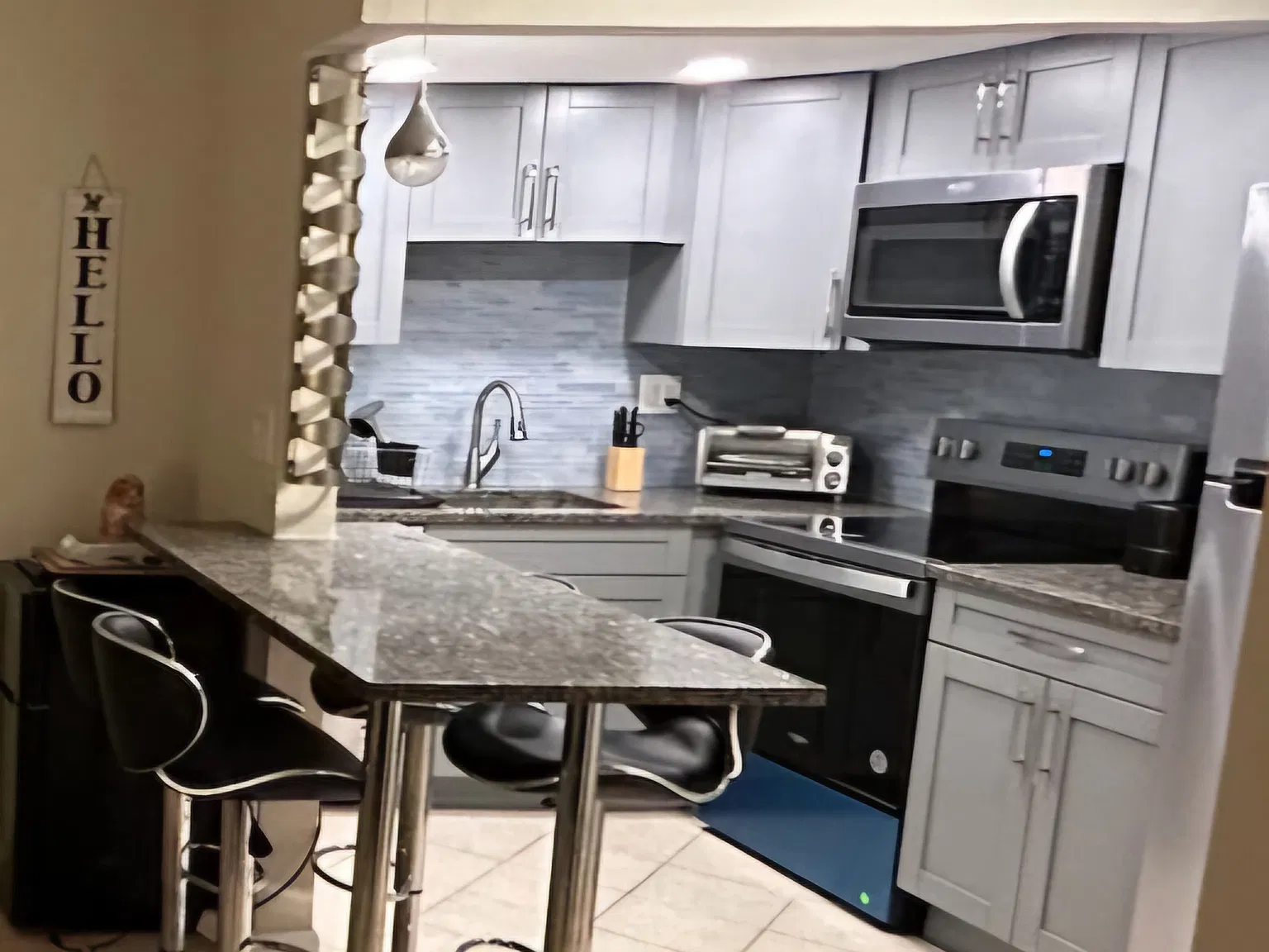 NE 10th St, Pompano Beach — Photo 2