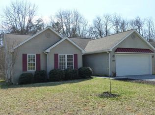 6990 Wood Haven Rd, Roanoke, VA 24019