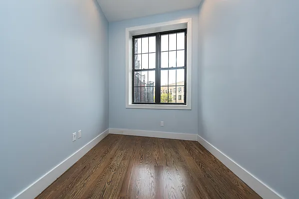 Rented by Nooklyn NYC LLC | media 38