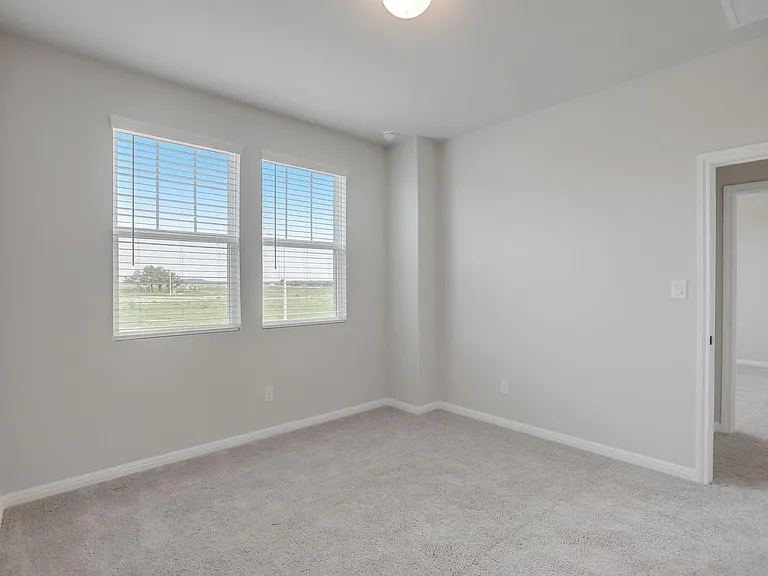 125 Clemens Dr — Photo 19