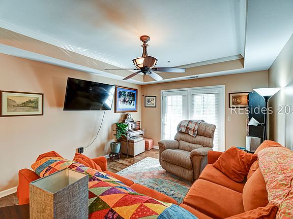 5th image of 4924 Bluffton Pkwy Unit 23-201