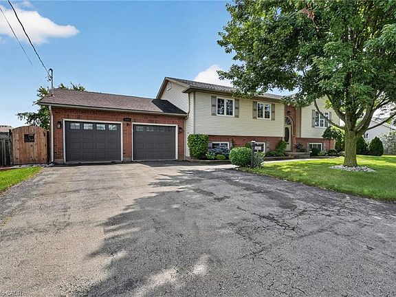 2nd image of 2483 Shurie Rd