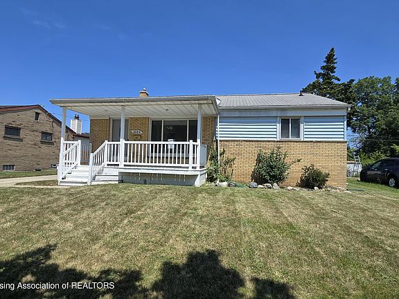 2nd image of 3222 Timber Dr