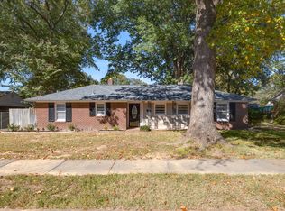 4860 Hummingbird Ln, Memphis, TN 38117