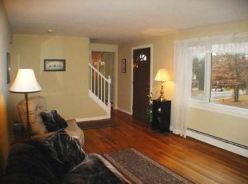 1st image of 4 Walker Rd