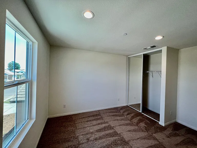 9629 Mondrian Ln — Photo 11