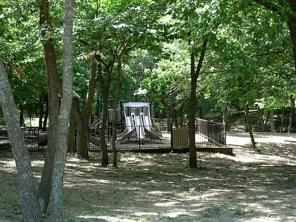 5th image of 229 Henry M Chandler Dr