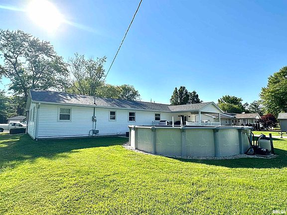 4th image of 15 Crestwood Ln