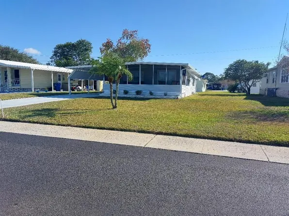 126 Colonial Blvd #7, Palm Harbor, FL 34684