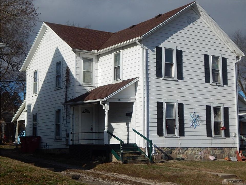 1st image of 245 N Main St