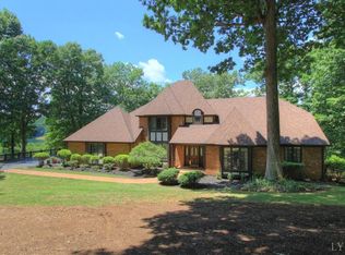 128 Sailview Dr, Forest, VA 24551