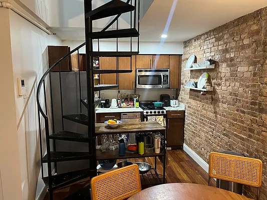 Rented by NorthStar REG LLC | media 14