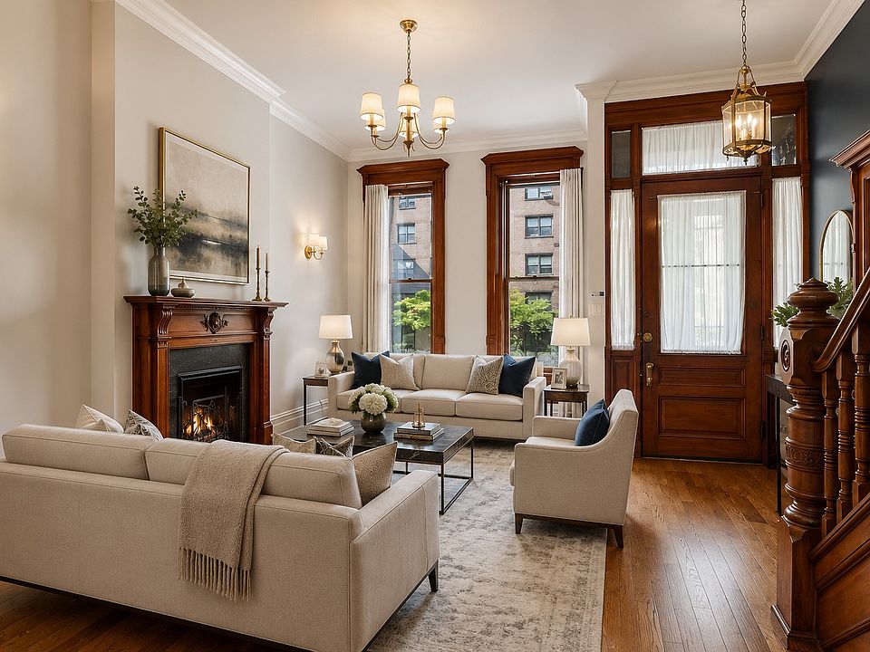 1st image of 129 W 94th St #1