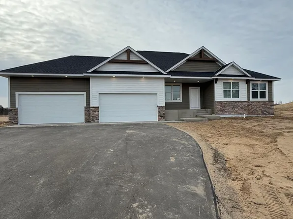 3712 Royal Lytham Ct, Brainerd, MN 56401