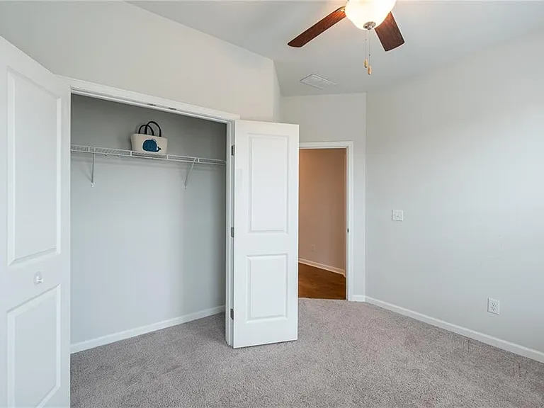 2701 Cedar Pine Way — Photo 32