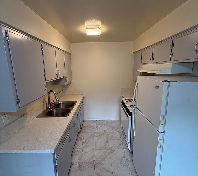 1st image of 2241-47.5 Grand Ave #22435