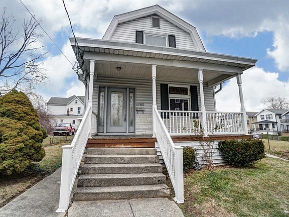 4th image of 2760 Harris Ave