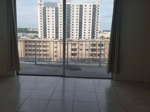 2nd image of 6801 Indian Creek Dr APT 806