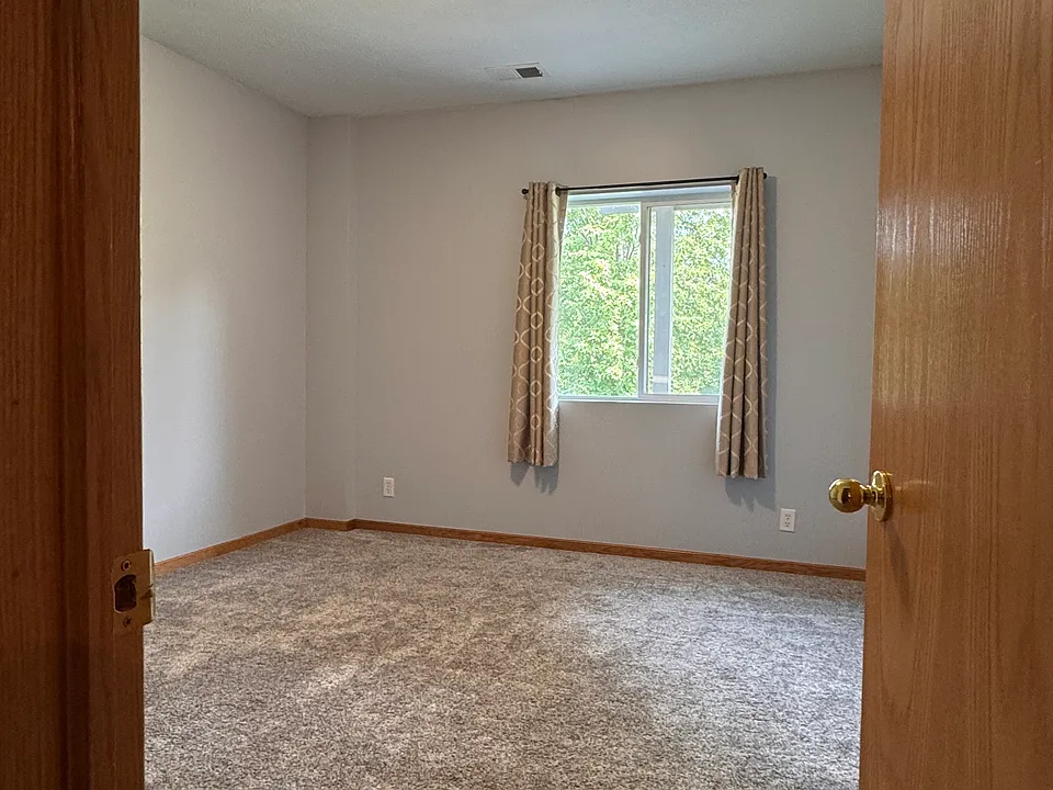 16212 Timberlane Dr