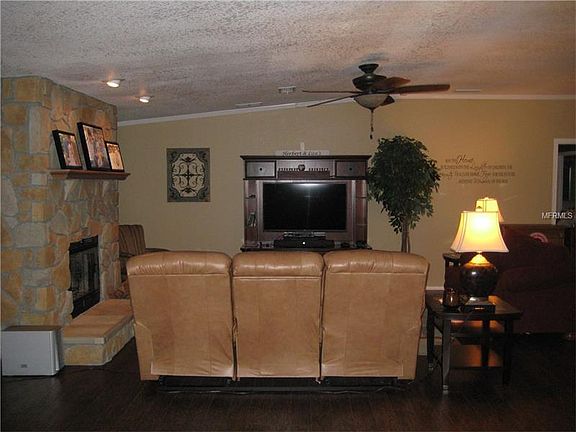 5th image of 11827 Layton St