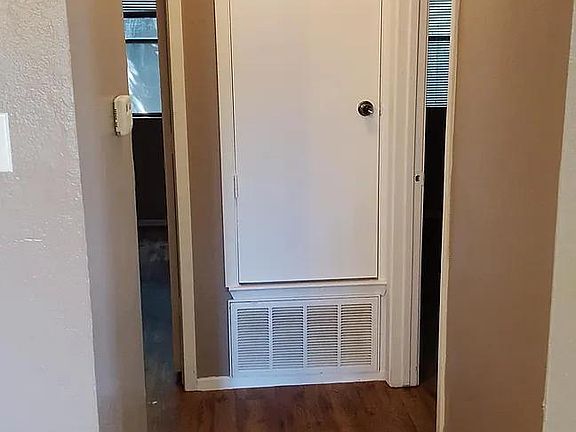 4th image of 801 Bracewood Cir APT B