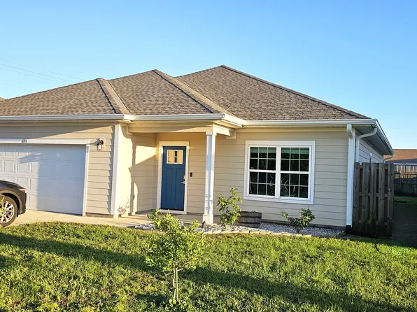 6714 Fox Lake Dr, Panama City, FL 32404