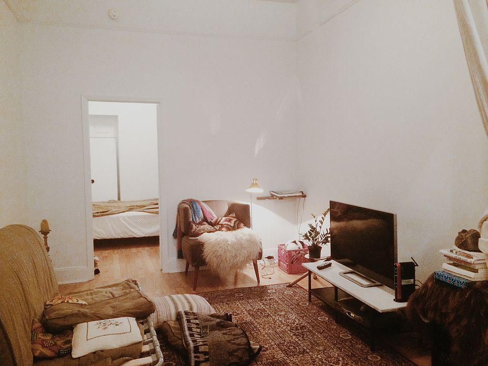 2nd image of 83 N Henry St APT 1