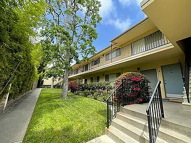 255 S Oakland Avenue