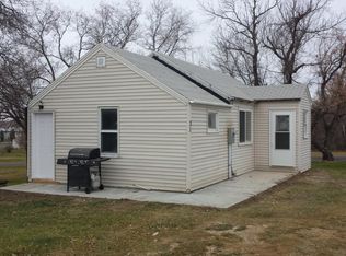 31 2nd St NW, Golden Valley, ND 58541