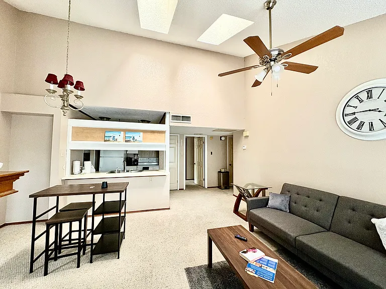 8633 Datapoint Dr #272 — Photo 5
