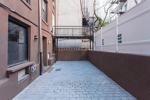 Rented by 9300 Realty, Inc. | media 4