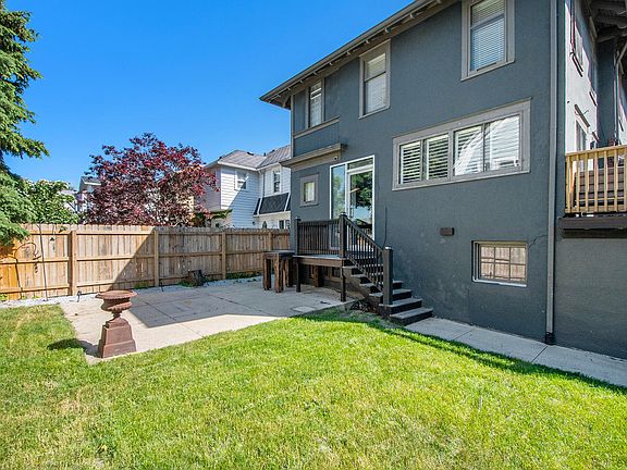 5th image of 2101 Lake Dr SE