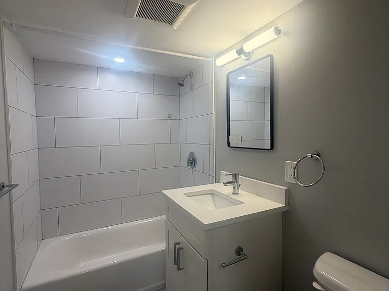 89 Woodrow Avenue — Photo 14