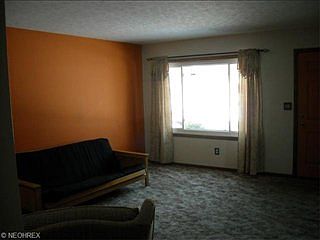 2nd image of 940 Wilbur Ave