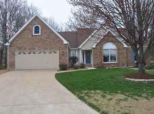 4501 Forder Oaks Dr, Saint Louis, MO 63129