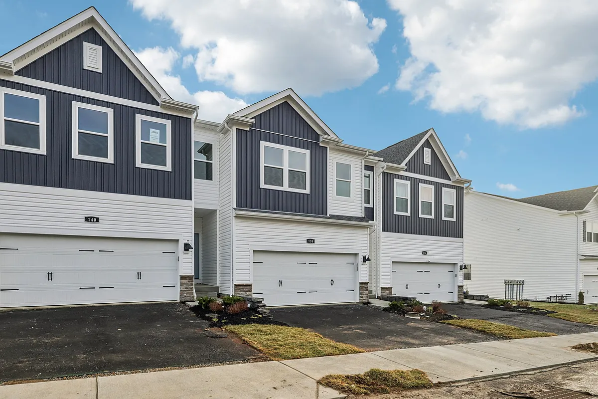 138 Scotland Lane - 2 Car Garage with additional parking on driveway - 138A Scotland Ln