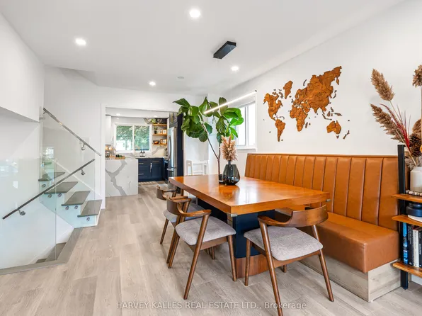 213 Simonston Blvd, Markham, ON L3T 4M3