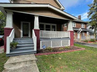 1676 Wood Rd, Cleveland Heights, OH 44121