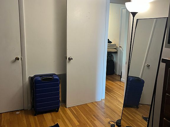3rd image of 20 Radcliffe Rd APT 310