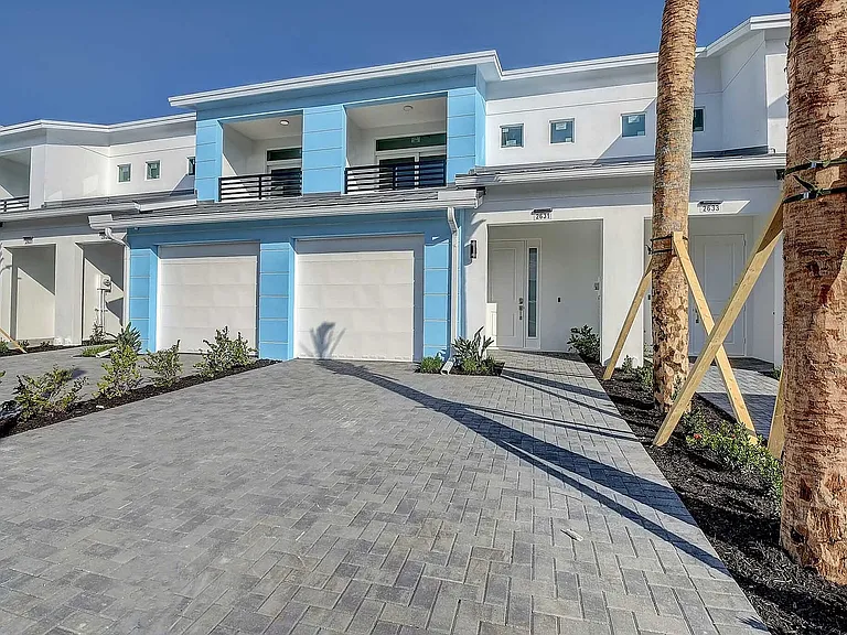 Frederick Isles Townhomes — Photo 13