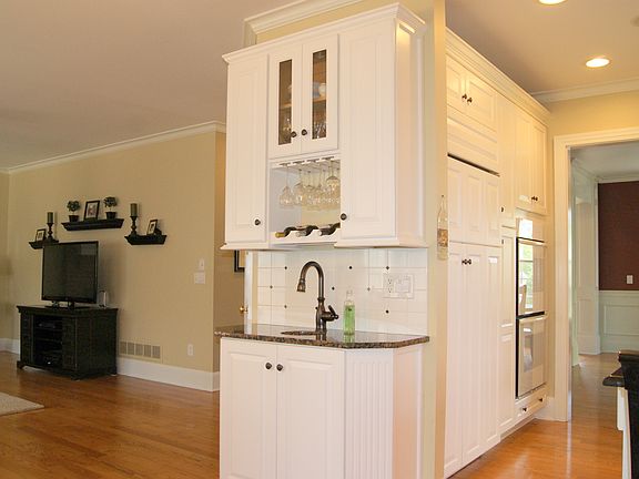 2nd image of 7575 Ross Ave