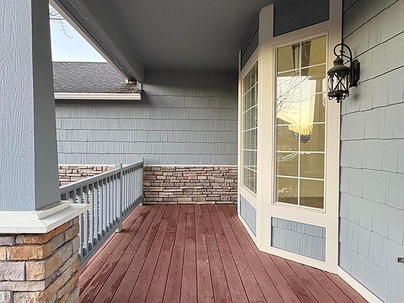 4th image of 3224 Mirador Ct