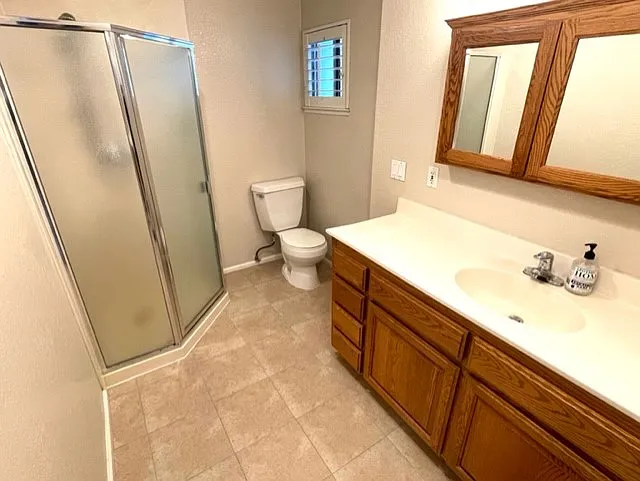 205 Ludell Dr — Photo 8